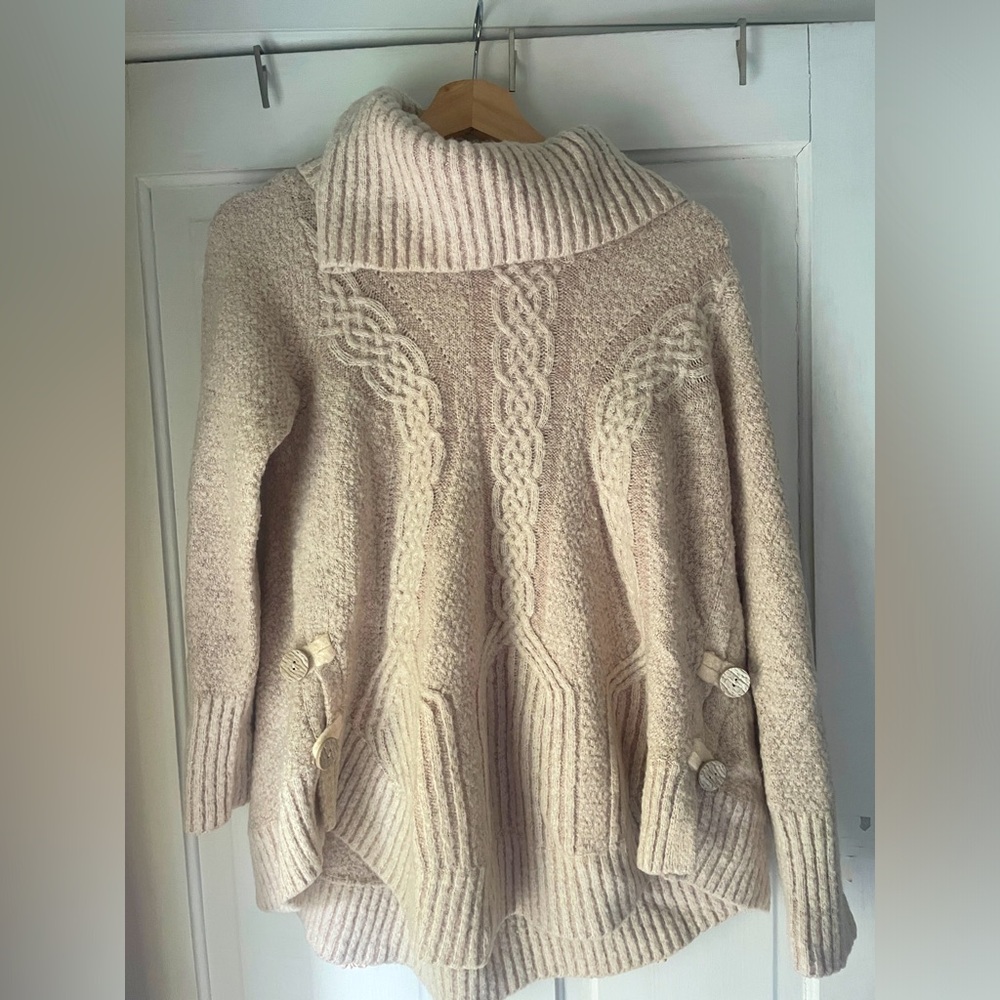 Angel of the North Boucle Chunky Knit Wool Blend Cowl-neck Sweater Size Medium